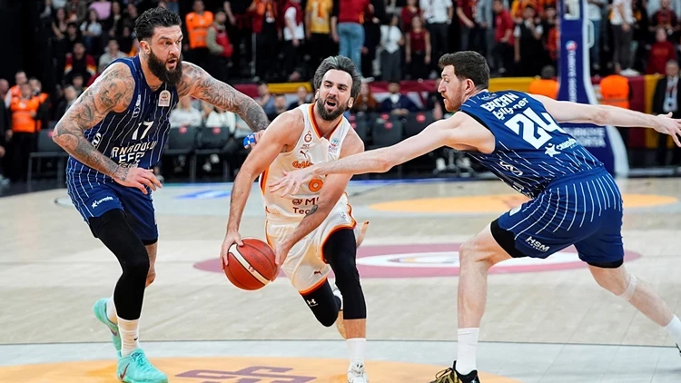 Jordan Loyd Alev Aldı, Yıldızlar Parkeye Damga Vurdu