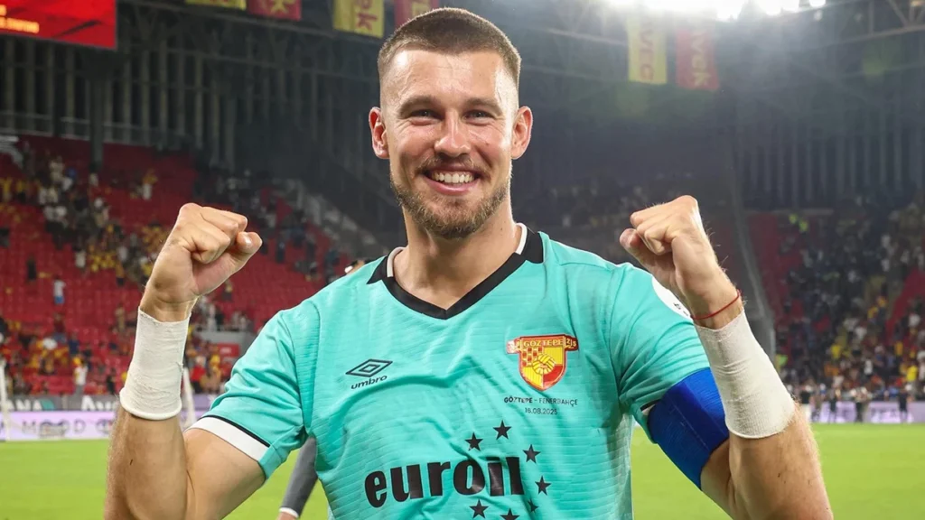 Göztepe'de Mateusz Lis Depremi: Lech Poznan Transfer İçin Düğmeye Bastı!