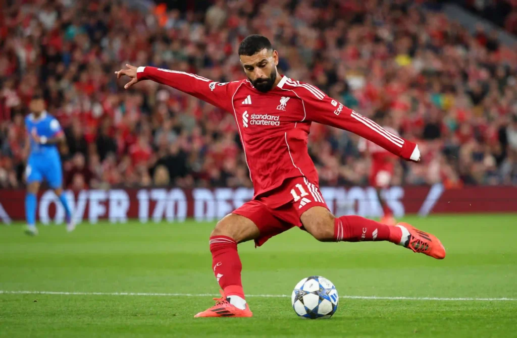Anfield'da Yaprak Dökümü Sürüyor