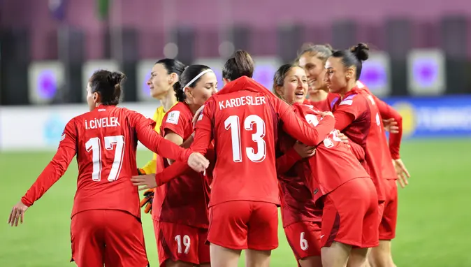 A Milli Kadın Futbol Takımımız FIFA Sıralamasında 51. Sıraya Yükseldi!