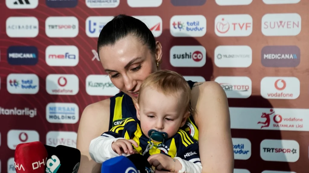 Aslı Kalaç'tan Fenerbahçe'ye Duygusal Veda: 