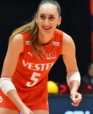 Ayça Aykaç Altıntaş'tan VakıfBank'a Şampiyonlar Ligi Kupasıyla Veda!
