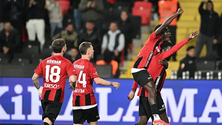 Talihsiz Kendi Kalesine Gol ve İki Farklı Üstünlük