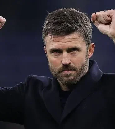Manchester United'da Yeni Dönem: Michael Carrick ile İki Yıllık Resmi Sözleşme