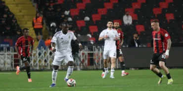 Beşiktaş Gaziantep'ten Üç Puanla Dönüyor: 2-0