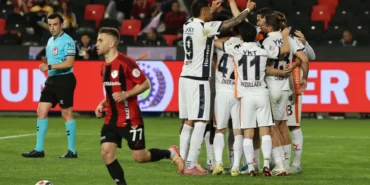 Başakşehir Sezonu Deplasmanda Galibiyetle Noktaladı!