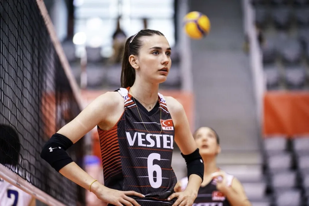 Dilay Özdemir Hangi Takımda Oynuyor?