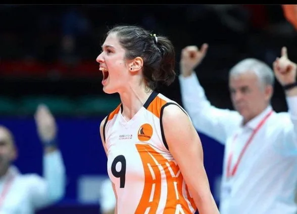 Ezgi Akyaldız'ın Boyu, Kilosu?