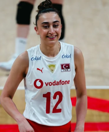 Elif Şahin Kimdir, Kaç Yaşında? Elif Şahin'in Sevgilisi ve Bilinmeyenleri