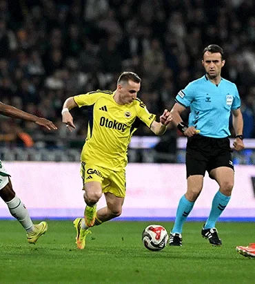 Fenerbahçe'den Konya'da Gövde Gösterisi