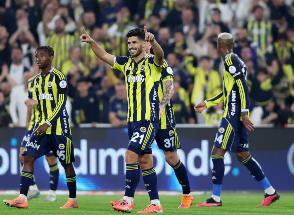 Fenerbahçe Son Nefeste Sahneye Çıktı