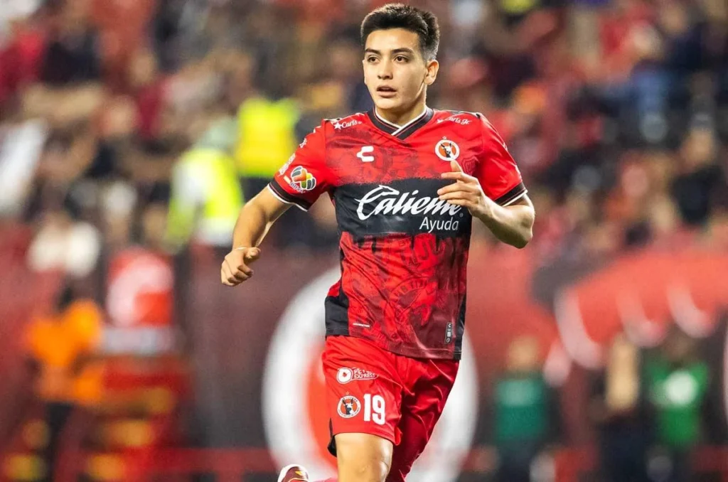 Gilberto Mora Kaç Yaşında?