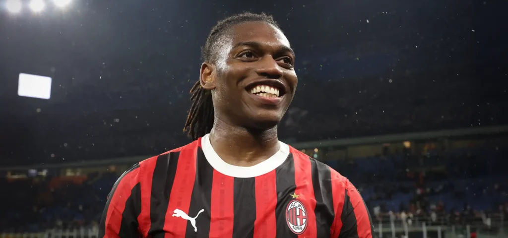 Fenerbahçe'de Seçim Öncesi Vlahovic ve Leao Bombası