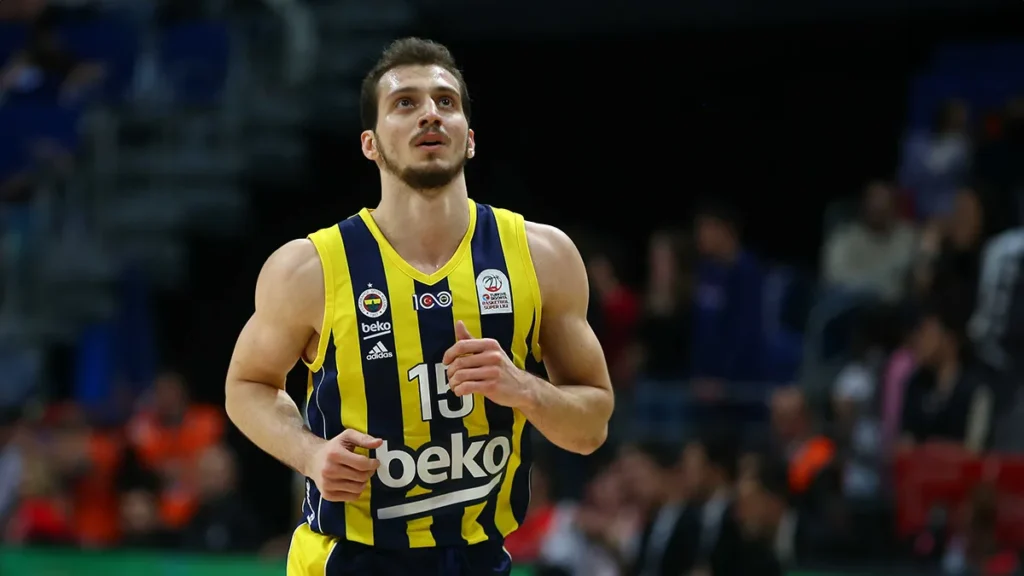 Mert Emre Ekşioğlu Hangi Takımda?