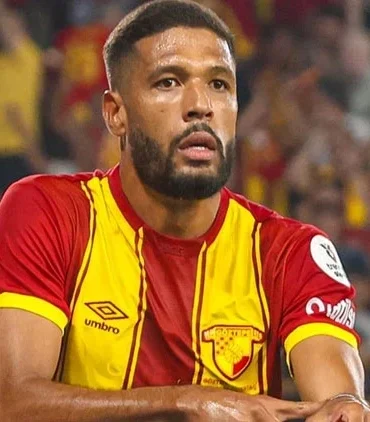 Rhaldney Kimdir, Kaç Yaşında, Hangi Takımda? Boyu, Kilosu ve Maaşı!