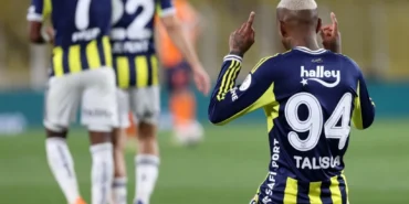 Zeki Murat Göle Yönetimindeki İlk Sınav: Fenerbahçe, Talisca'nın Hat-Trick'iyle Başakşehir'i Yıktı