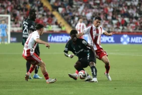 Süper Lig'de Dramatik Veda: Antalyaspor Galip Gelmesine Rağmen Küme Düştü!