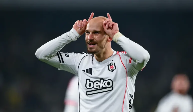 Beşiktaş'ta Deprem: Vaclav Cerny'den Sergen Yalçın Resti!