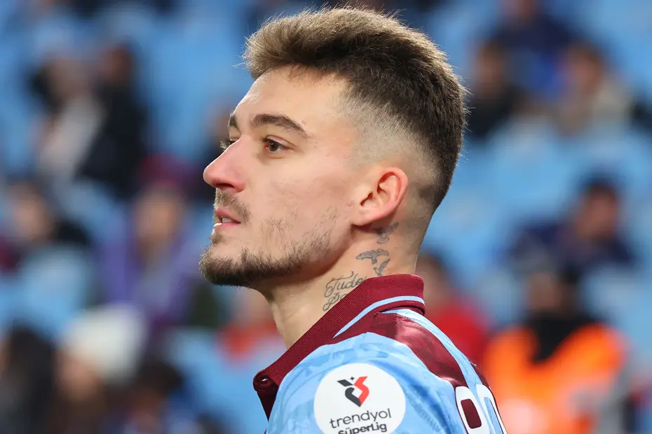 Ernest Muçi Transferinde Sıcak Saatler: Trabzonspor ve Beşiktaş Pazarlık Masasında