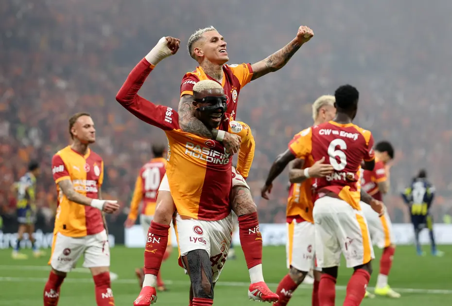 Unutulmaz Liverpool Maçı Koreografisi ve Gabriel Sara Dostluğu