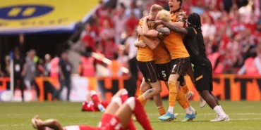 Acun Ilıcalı'nın Hull City'si Premier Lig'de! 90+5'te Gelen Zafer ve 215 Milyon Sterlinlik Servet