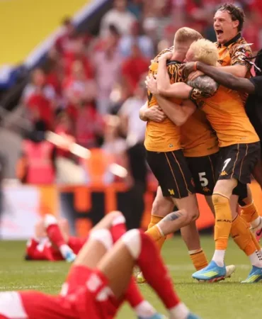Acun Ilıcalı'nın Hull City'si Premier Lig'de! 90+5'te Gelen Zafer ve 215 Milyon Sterlinlik Servet