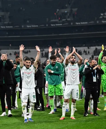 Konyaspor, Ziraat Türkiye Kupası Finali İçin Dualarla Antalya'ya Uğurlandı
