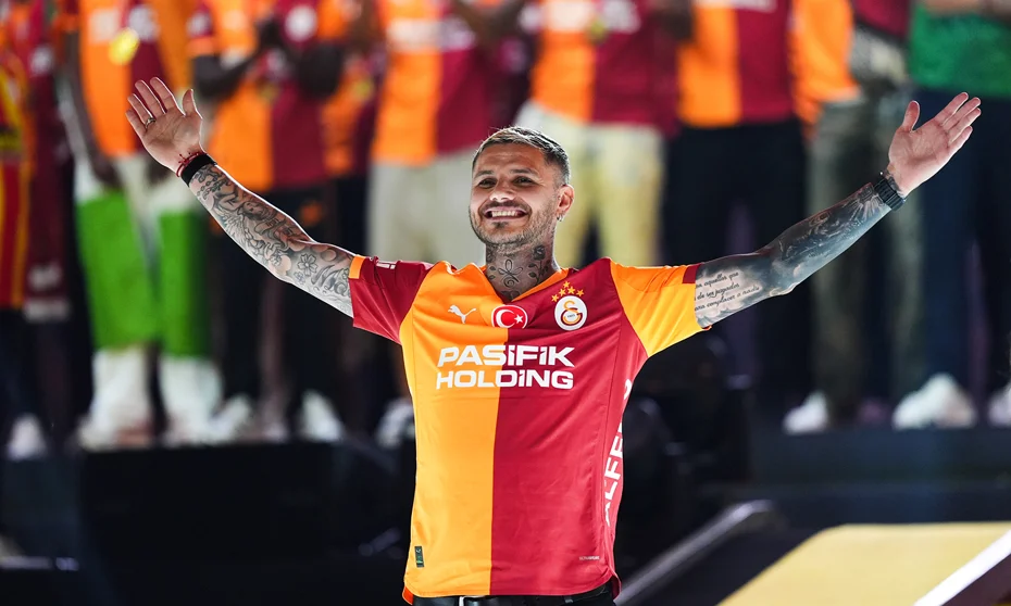 "Bazı Aşklar Veda Nedir Bilmez"