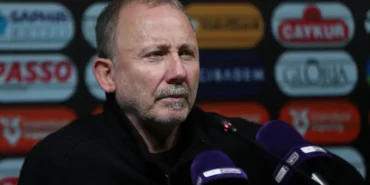 Beşiktaş'ta Rize Beraberliği Sonrası Sergen Yalçın Depremi!
