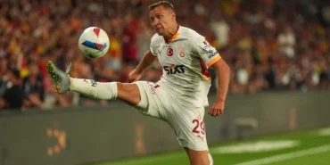 Galatasaray'da Frankowski ve Jelert ile Yollar Ayrılıyor