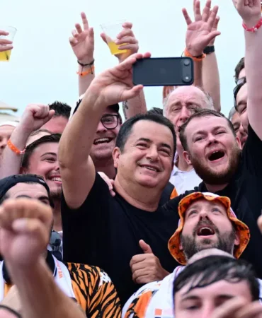 Hull City'de FFP Krizi: Enis Destan ve Abdülkadir Ömür Süper Lig'e Dönüyor!