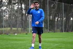 Trabzonspor'dan Dev Transfer Atak: Yeni Sezon Öncesi İmzalar Peş Peşe Geliyor!
