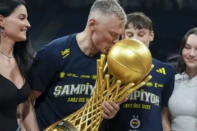 Fenerbahçe Beko Şampiyon! Jasikevicius'tan Sezon, Taraftar ve De Colo Açıklamaları