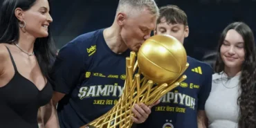 Fenerbahçe Beko Şampiyon! Jasikevicius'tan Sezon, Taraftar ve De Colo Açıklamaları
