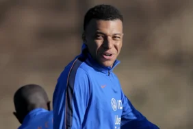 Mbappe'den Fenerbahçeli Kante'ye Tarihi Övgü: "Sahada 4 Kişilik Oynuyor!"