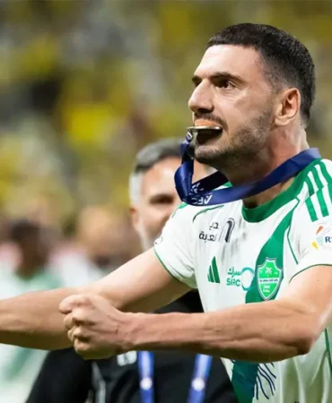 Fenerbahçe'de Merih Demiral Bombası: Hakan Safi Yıllık Ücrette Anlaştı!